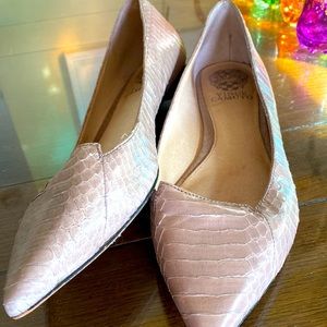 Vince Camuto Pointy flats